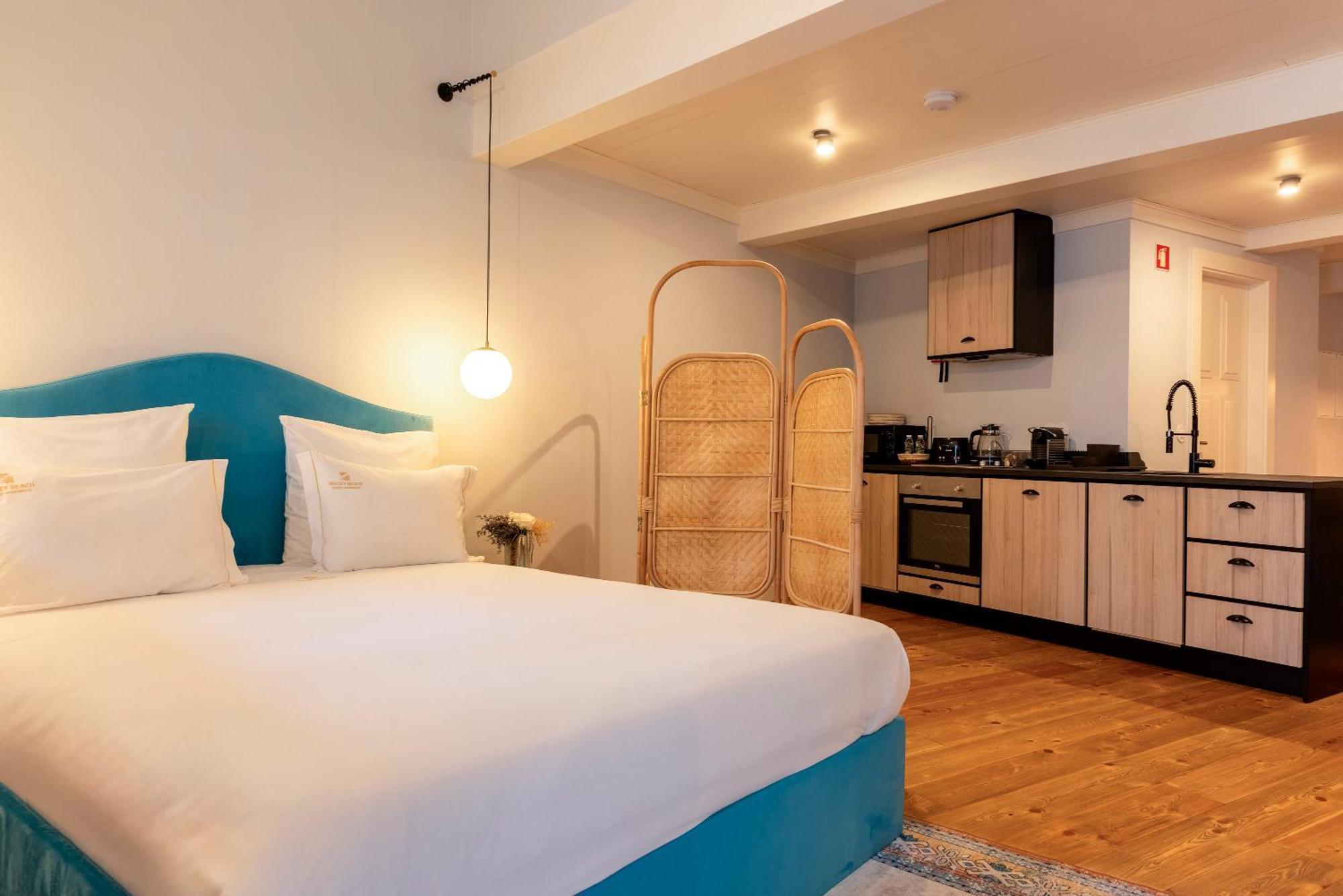 Aparthotel Largo Da Oliveira Guimarães Habitación foto