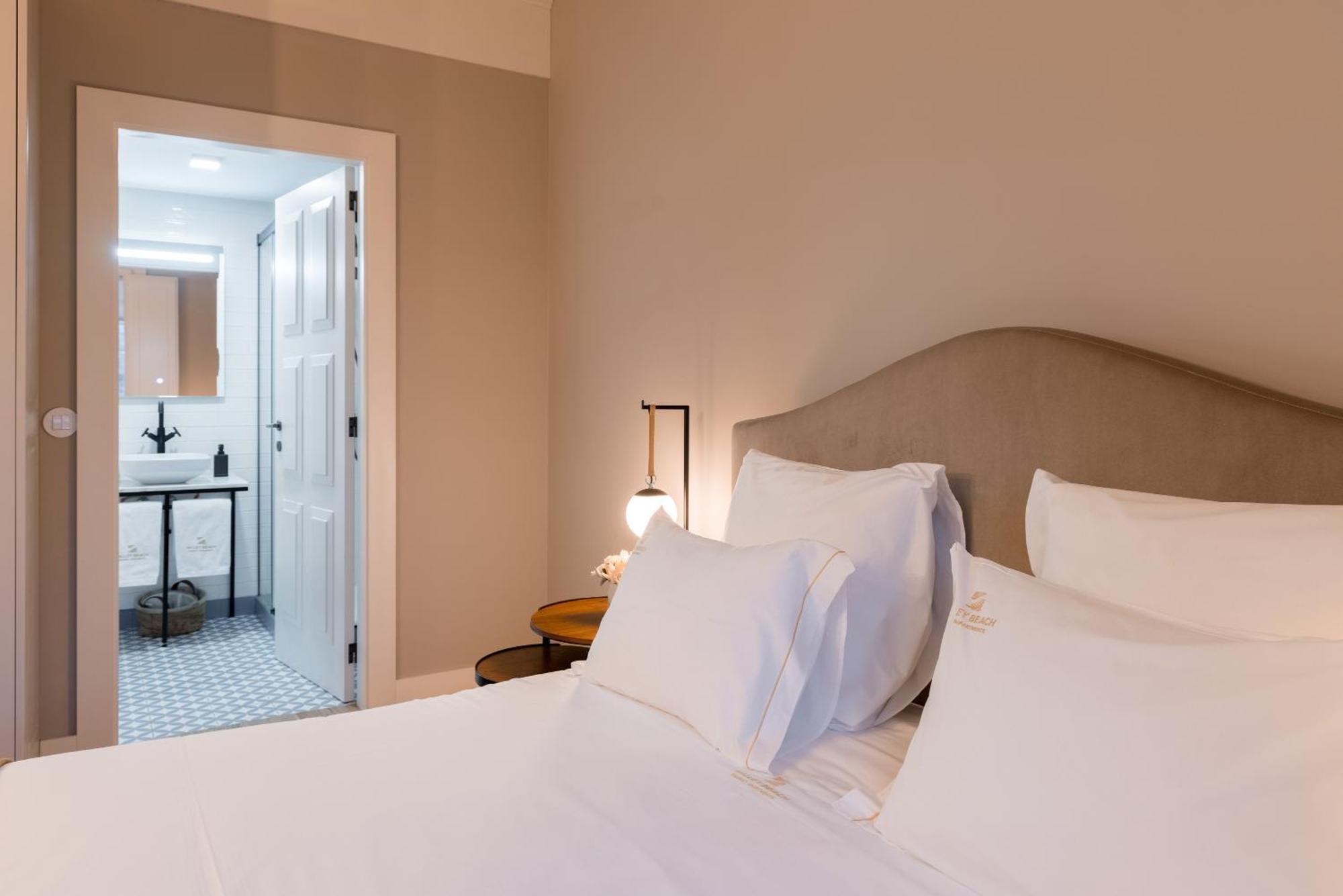 Aparthotel Largo Da Oliveira Guimarães Habitación foto