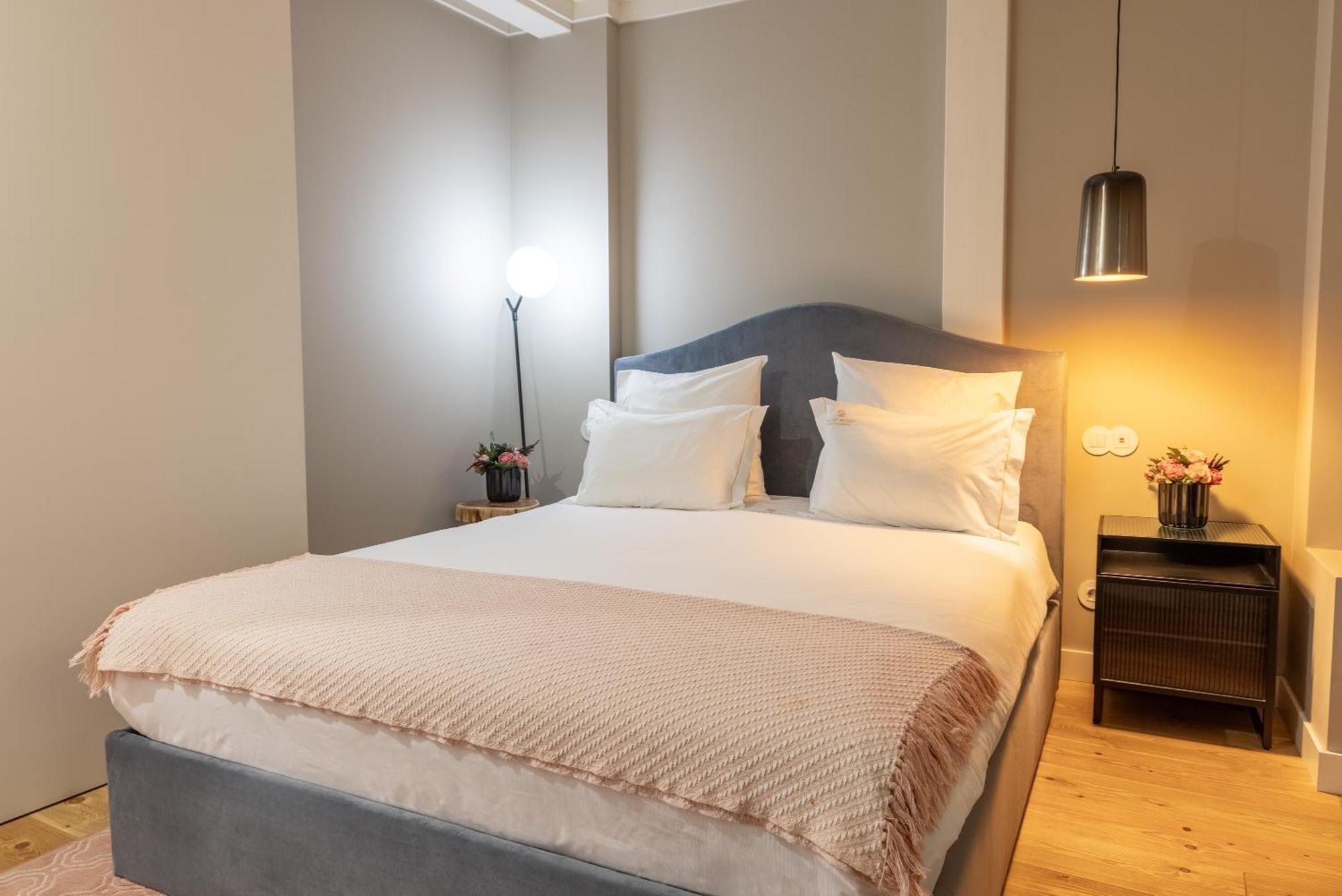 Aparthotel Largo Da Oliveira Guimarães Habitación foto