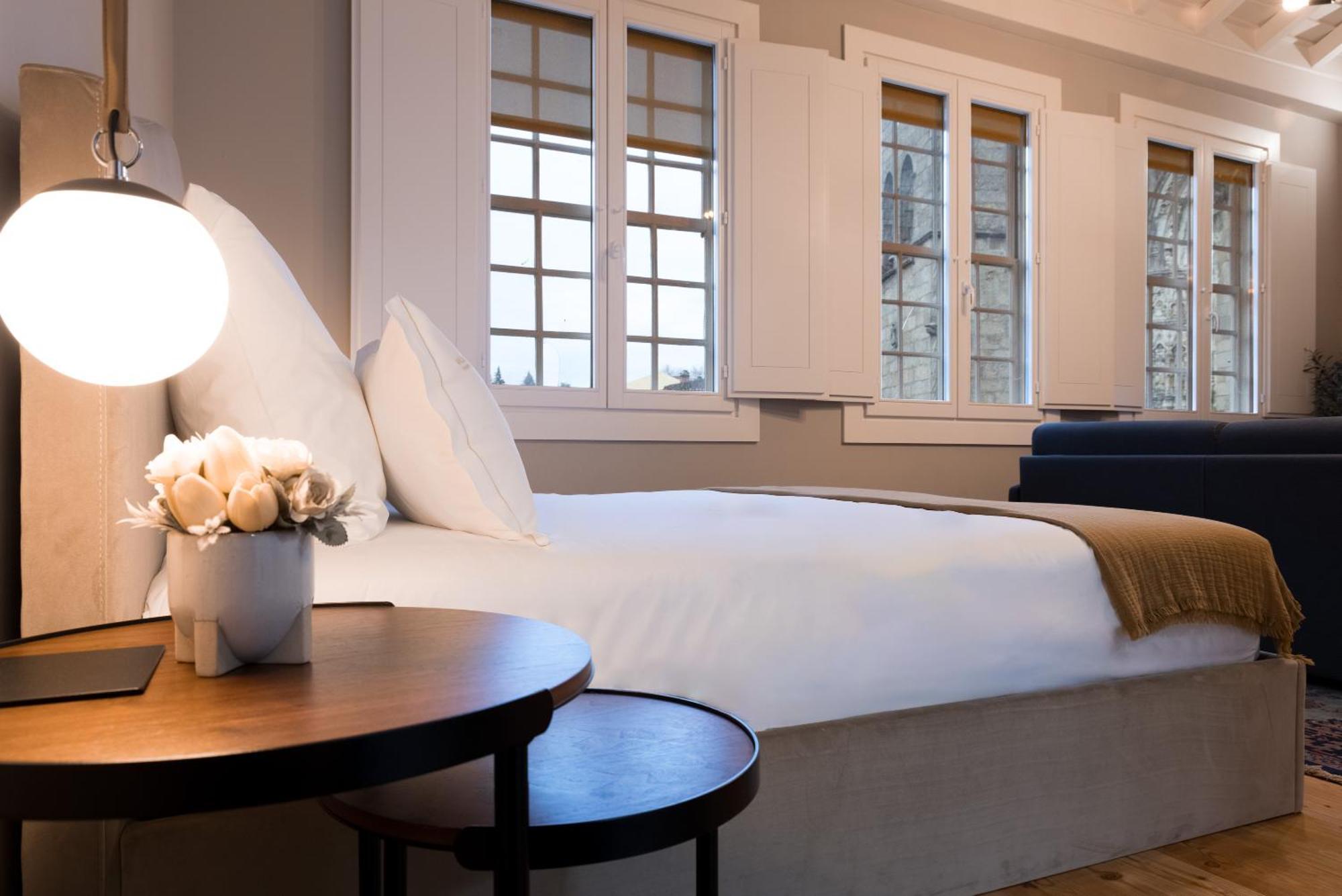 Aparthotel Largo Da Oliveira Guimarães Habitación foto