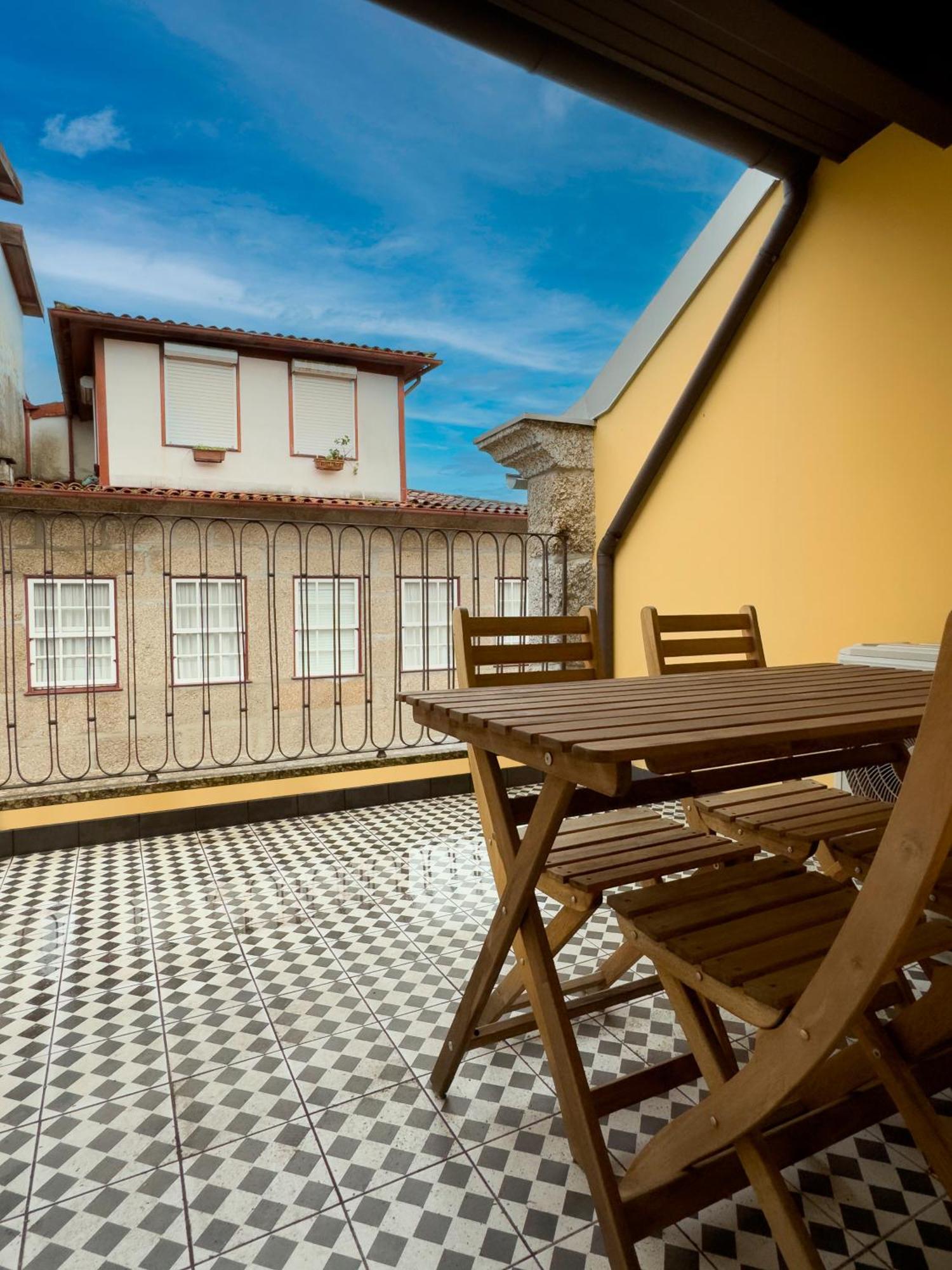 Aparthotel Largo Da Oliveira Guimarães Exterior foto